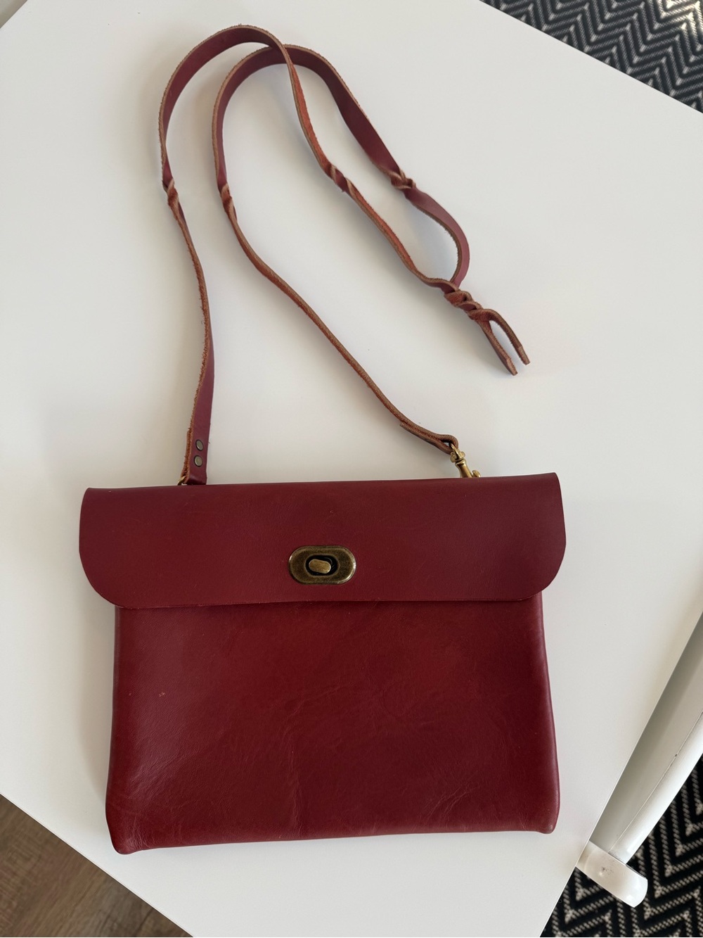Handmade brown Leather Crossbody Bag with Turn-Lock